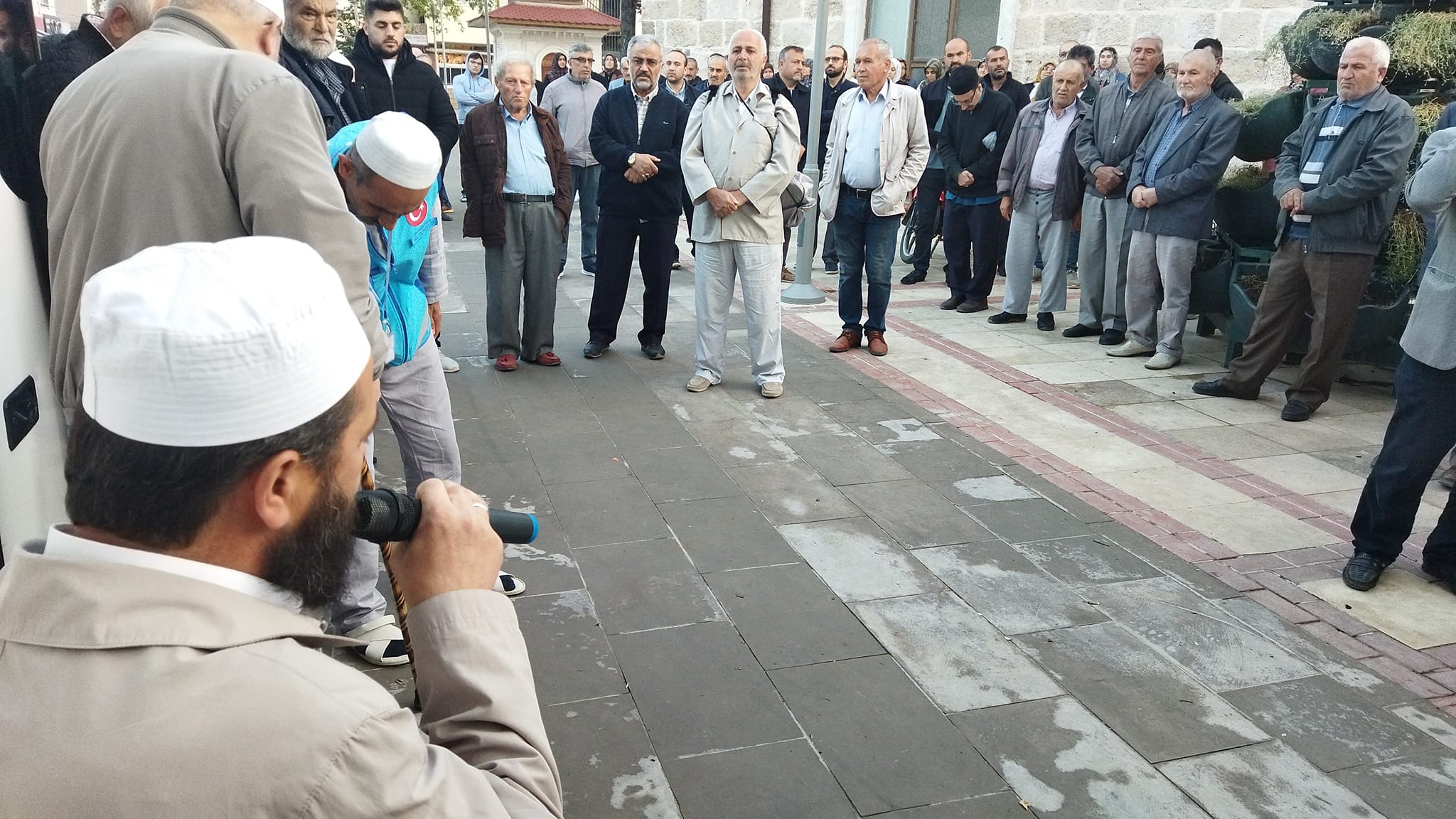 HACI ADAYLARI DUALARLA UĞURLANDI