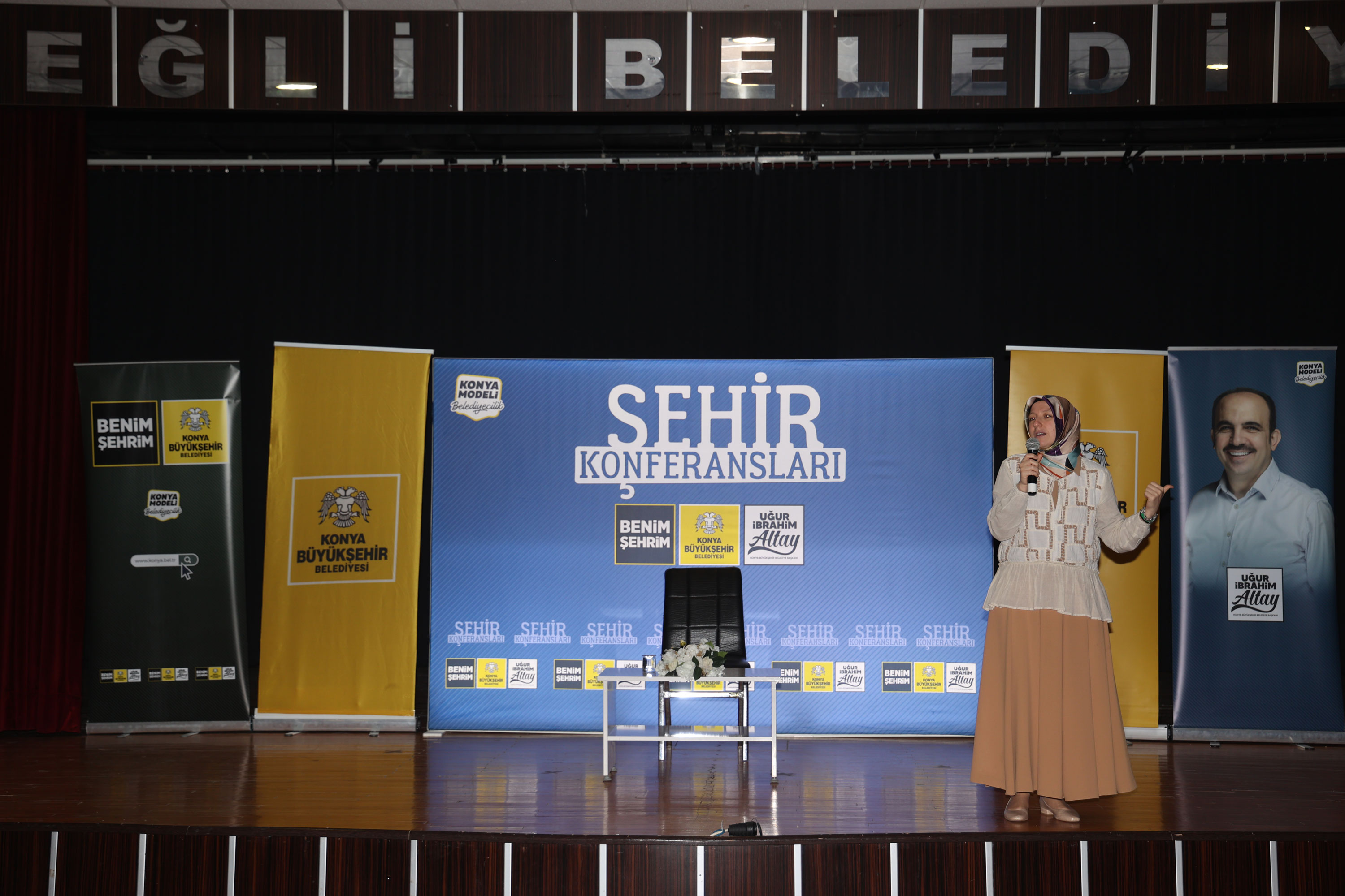 İLÇE ŞEHİR KONFERANSLARI'NDA İSRAİL ZULMÜ KONUŞULDU
