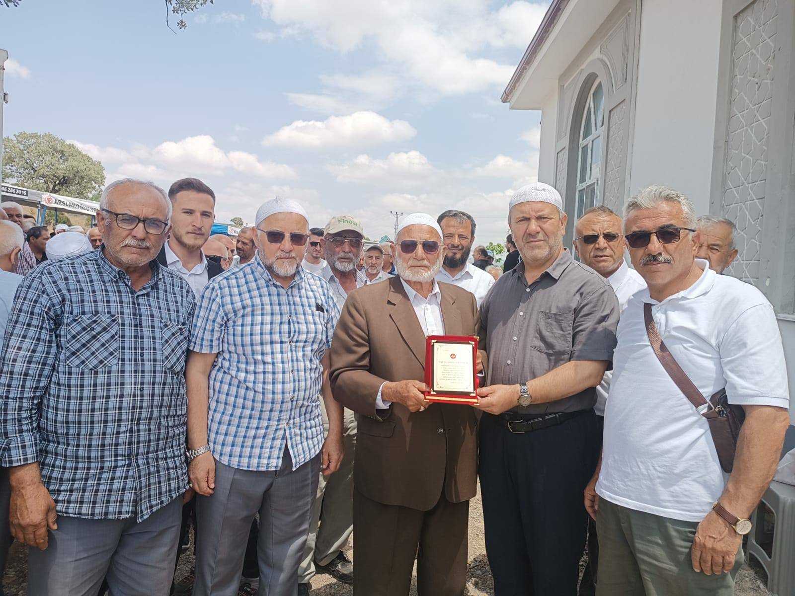 ÇİÇEK MAHALLESİ BAĞARASI CAMİİ DUALARLA İBADETE AÇILDI