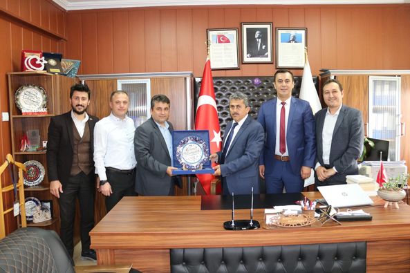 Eğitim-Bir Sen'den Altunyaldız'a Ziyaret