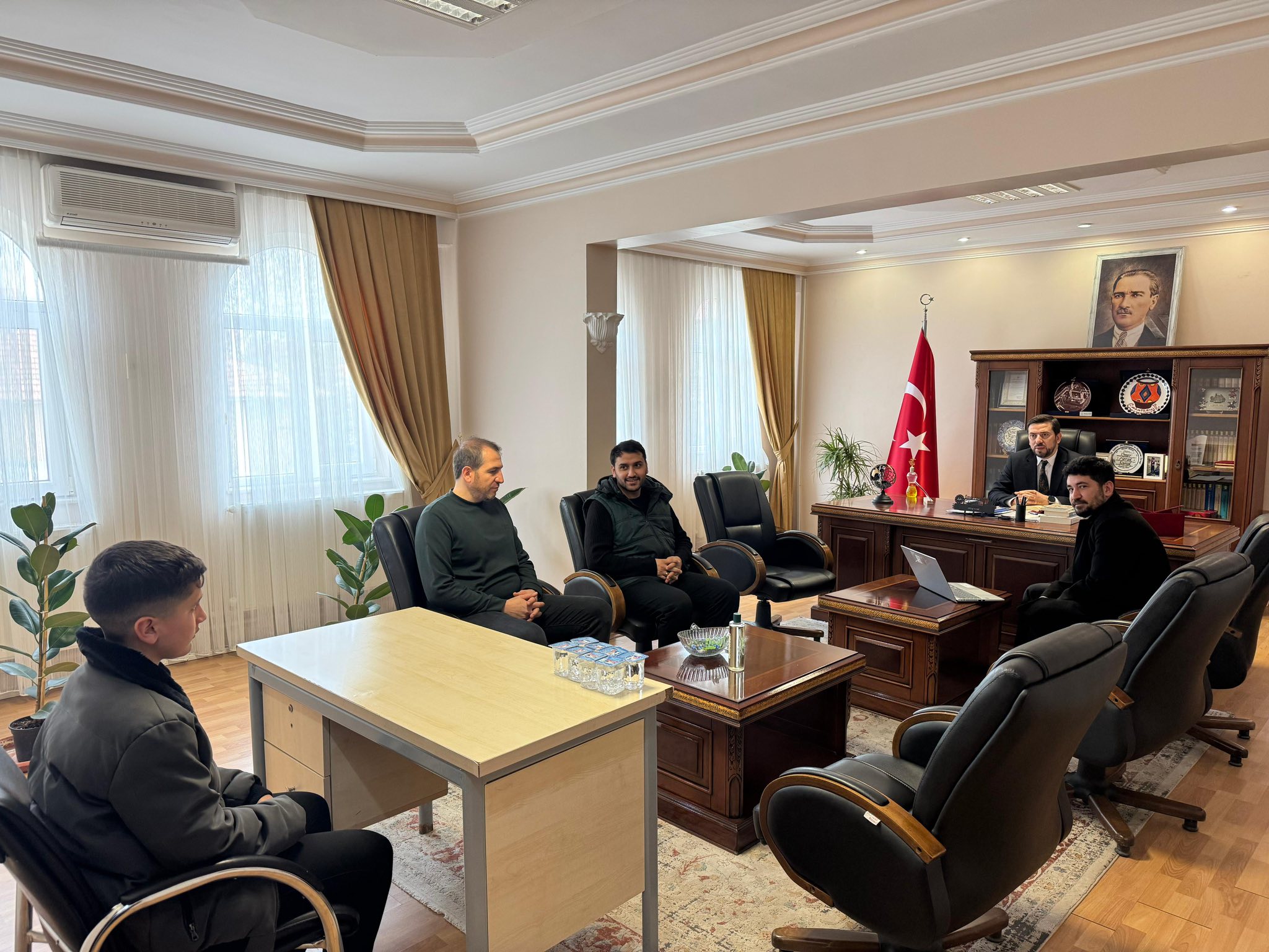 Hafızlık takip komisyonu hafız adayları ile bir araya geldi