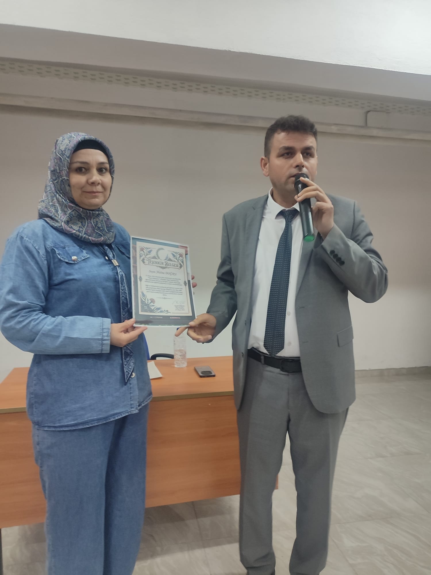 ŞAİR VE YAZAR HALİME DOĞRU OKÇU’DA 