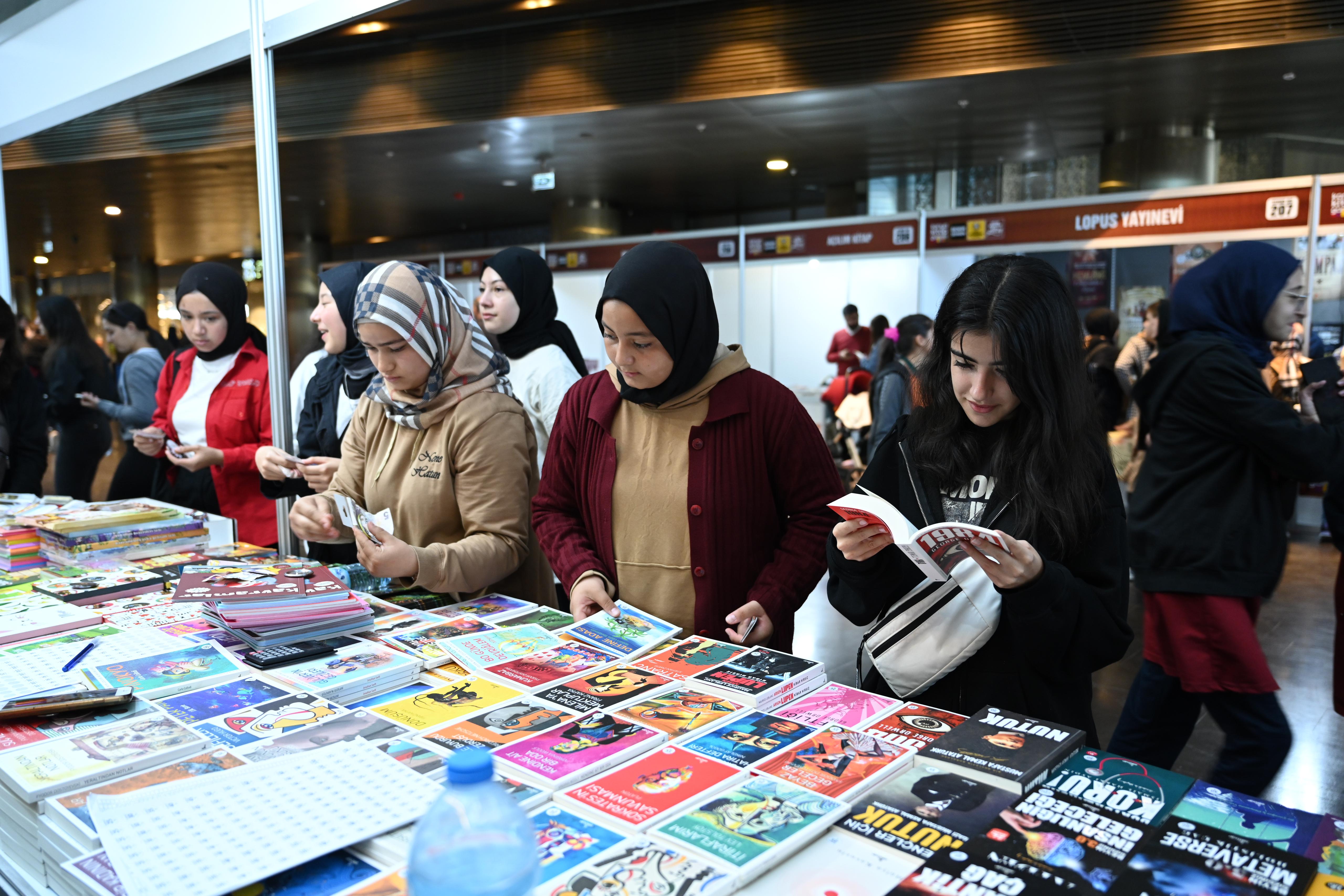 KONYA’DA KİTAP GÜNLERİ HEYECANI BAŞLADI