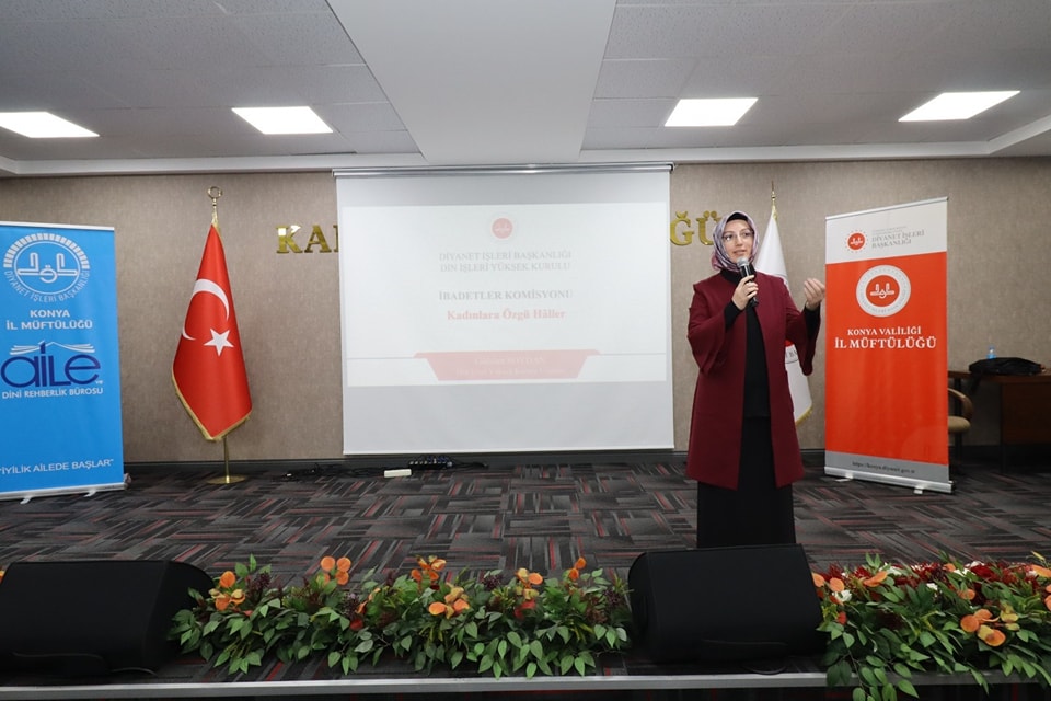 Kur'an Kursu Öğreticilerine Seminer