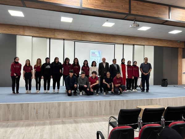 ÖĞRENCİLER TARIK BUĞRA’YI KONUŞTU