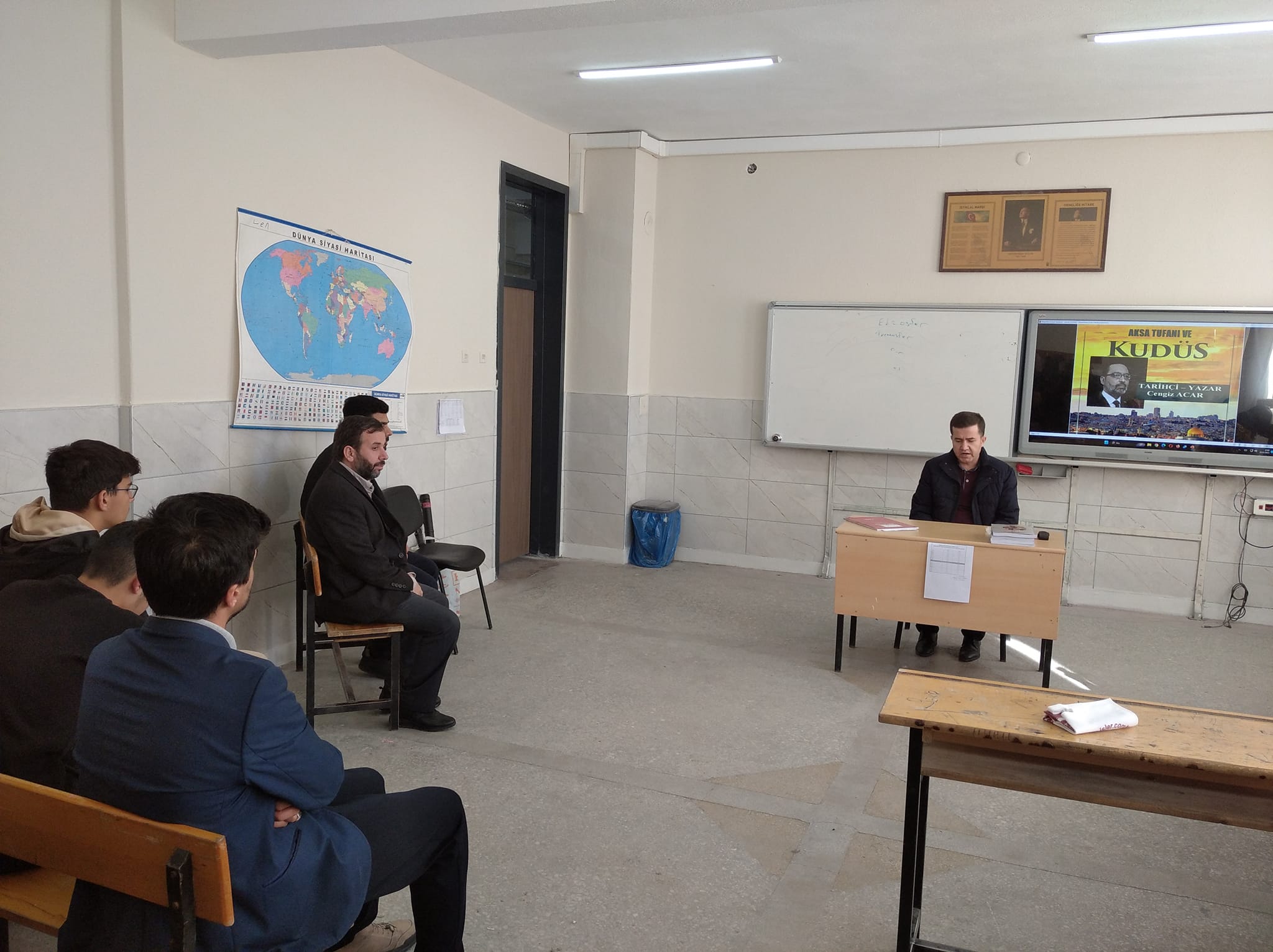 ÖĞRENCİLER, KUDÜS GECESİNDE BULUŞTU