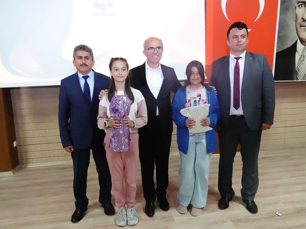 Ödül Töreni Düzenlendi