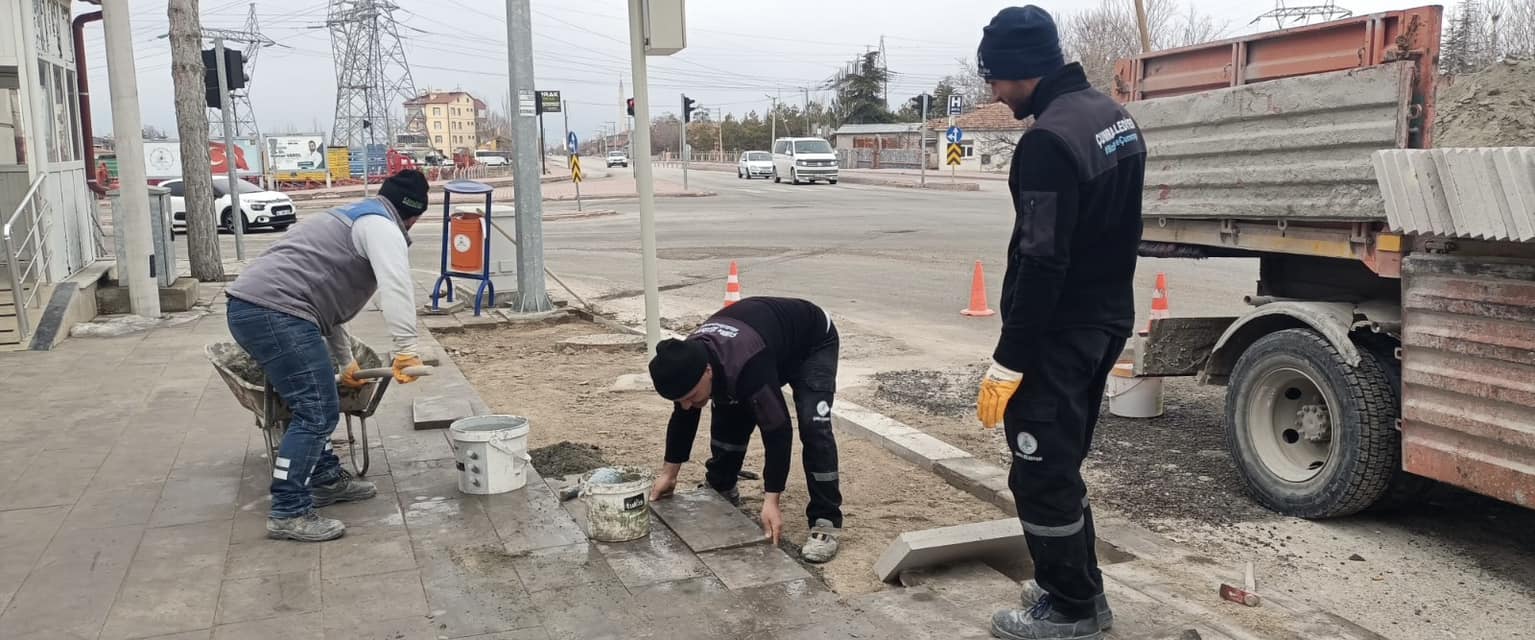 KİLİT PARKE TAŞI VE ANDEZİT ONARIM ÇALIŞMALARI SÜRÜYOR