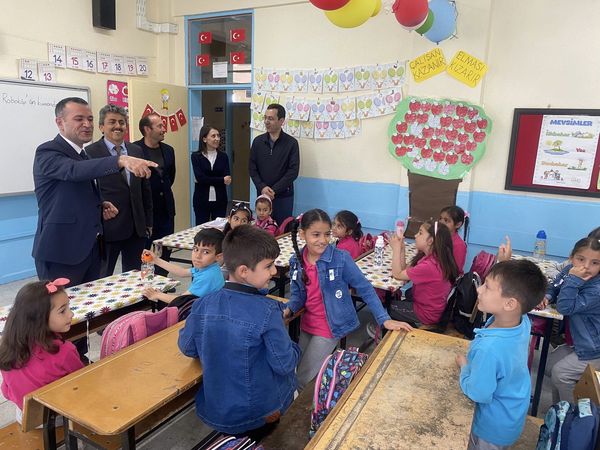 TÜRKMAN'dan Okullara Ziyaret