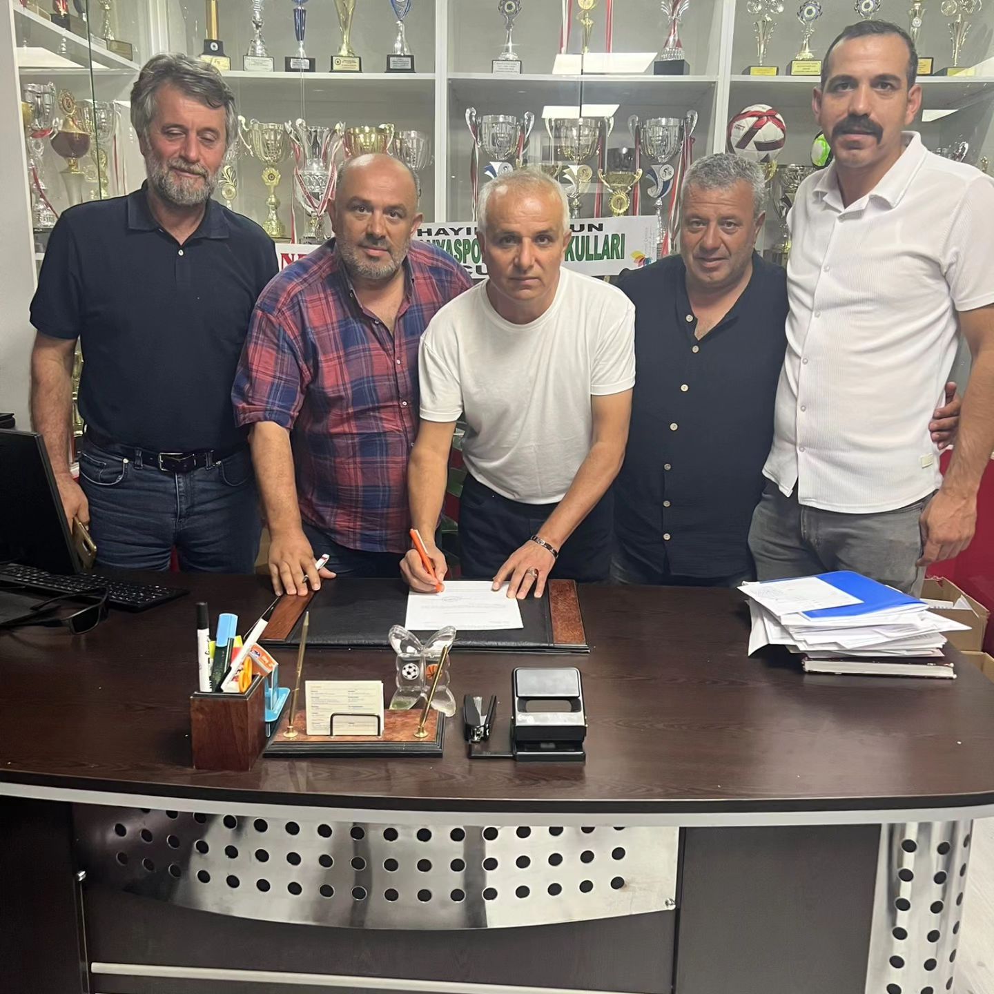 Çumrasporda İlk İmzalar Atıldı