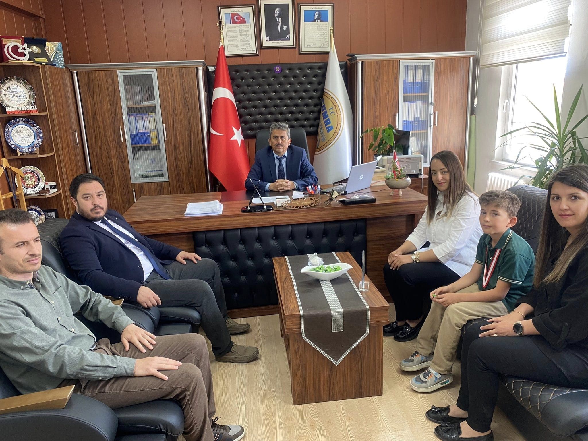 Altunyaldız Samanlı'yı Kabul Etti