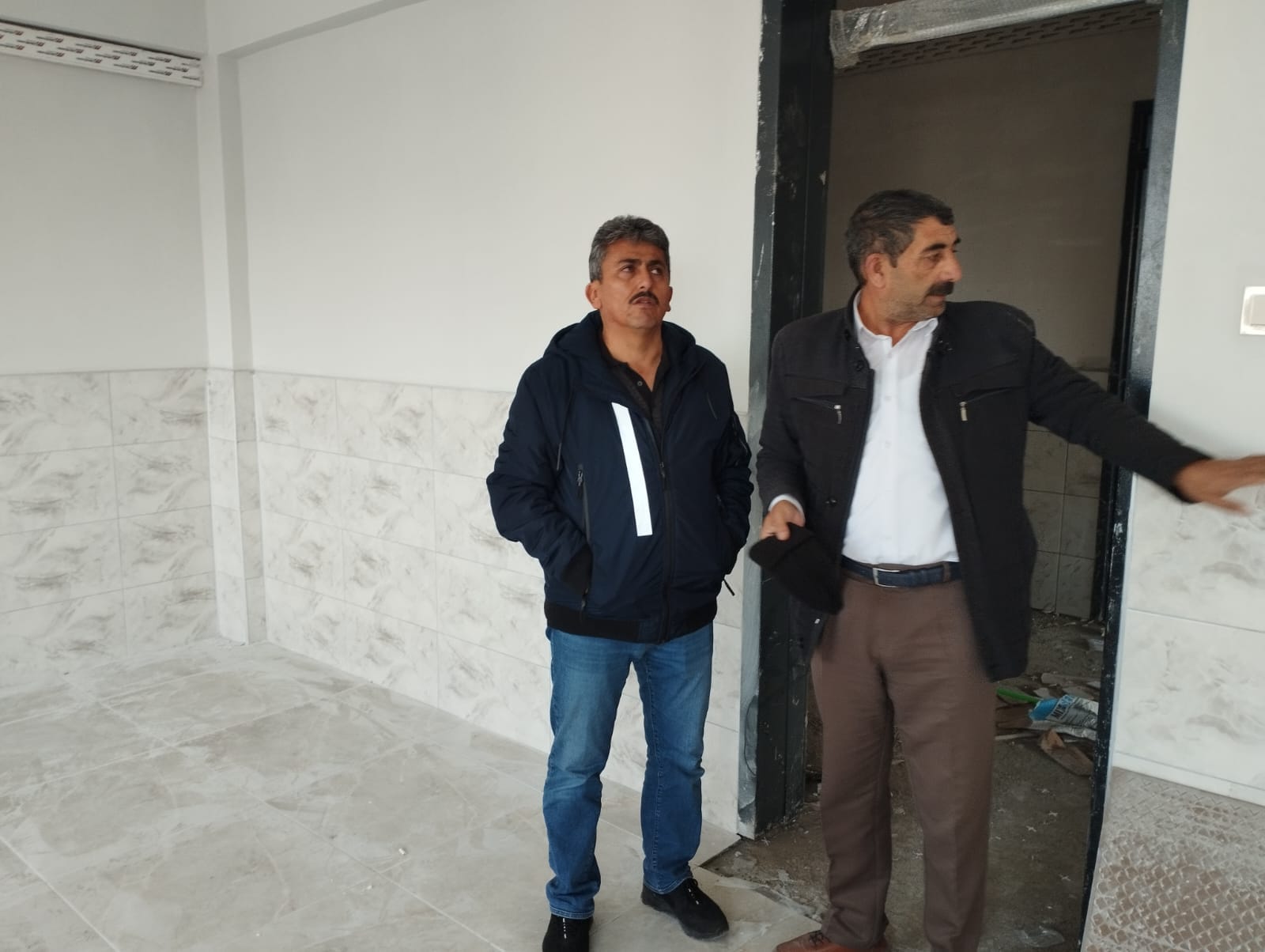 Altunyaldız İncelemelerde Bulundu