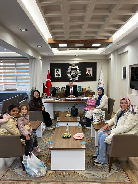 BAŞKAN AYDIN ÇOCUKLARIN ŞİVLİLİK COŞKUSUNA ORTAK OLDU