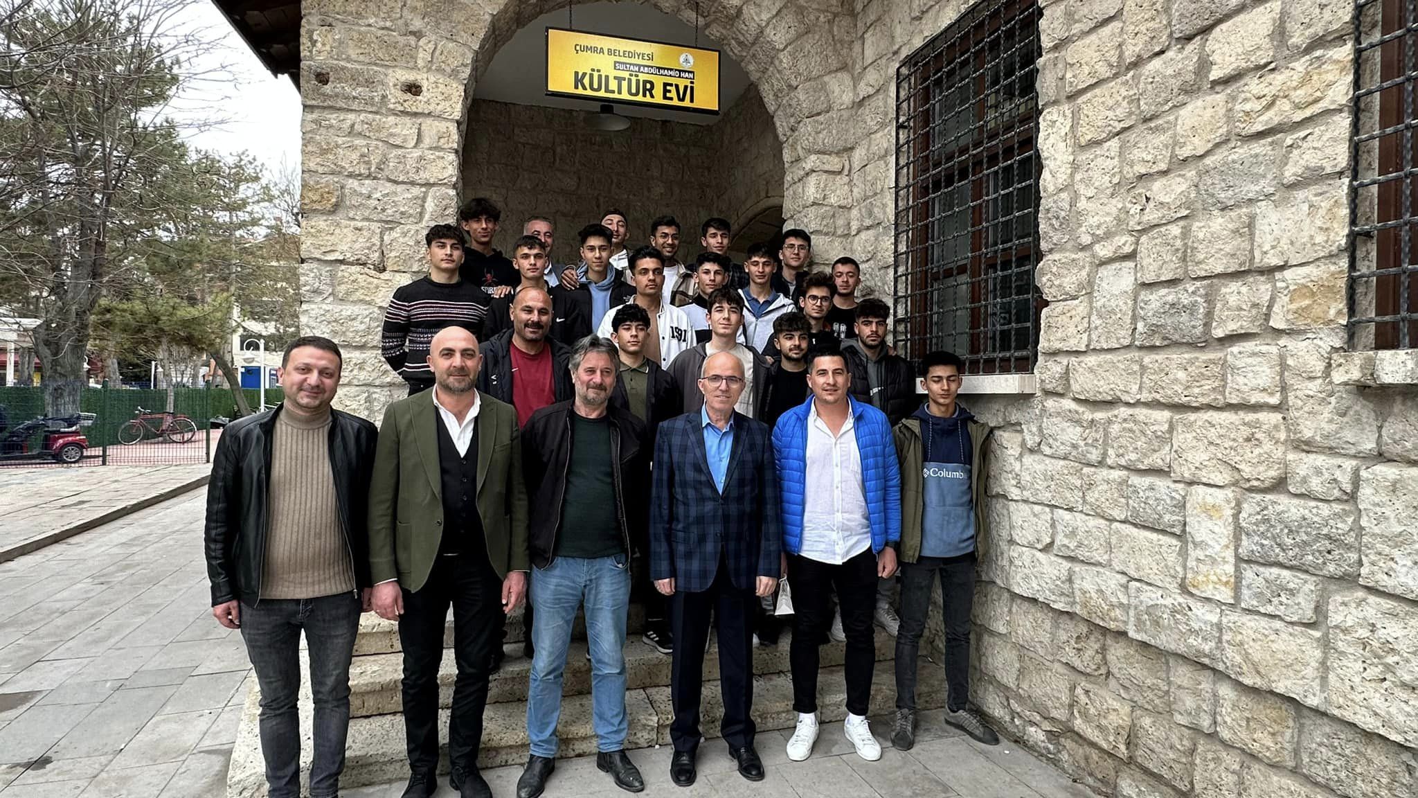 Şampiyonlar Candan'ı Ziyaret Etti