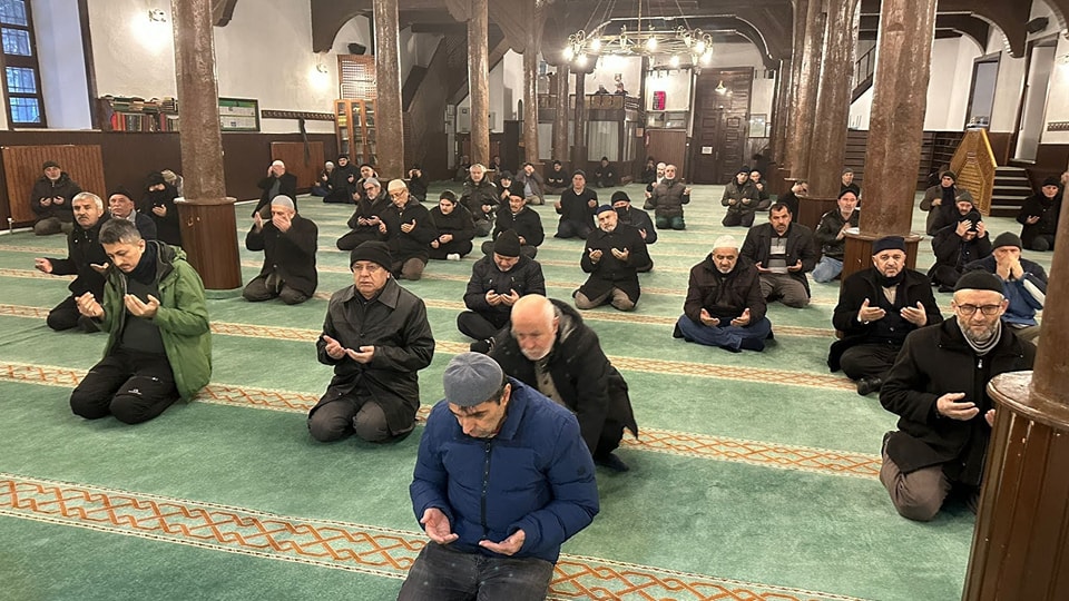 ŞEHİTLERE DUA